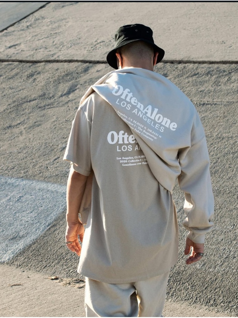 Los Angeles Beige Graphic Crewneck Sweater